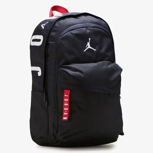 backpack 2017 nike Sportswear Futura Black Faux Fur Mini Spacious main compartment with an internal mesh pocket for organization NIKE 2017 COMMUTER 'Black/Green' AC4168-054